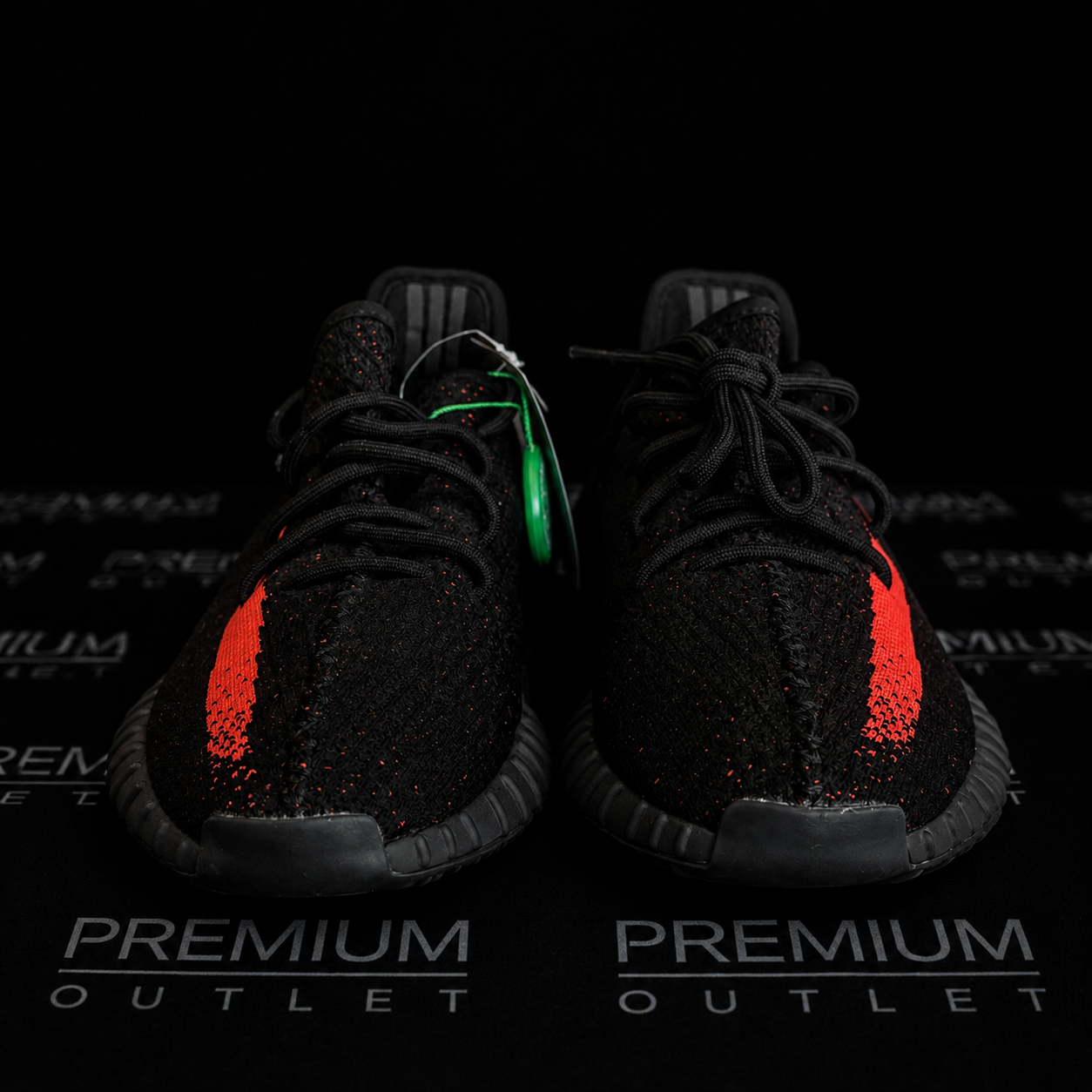 Adidas Yeezy Boost 350 V2 „Core Black Red”