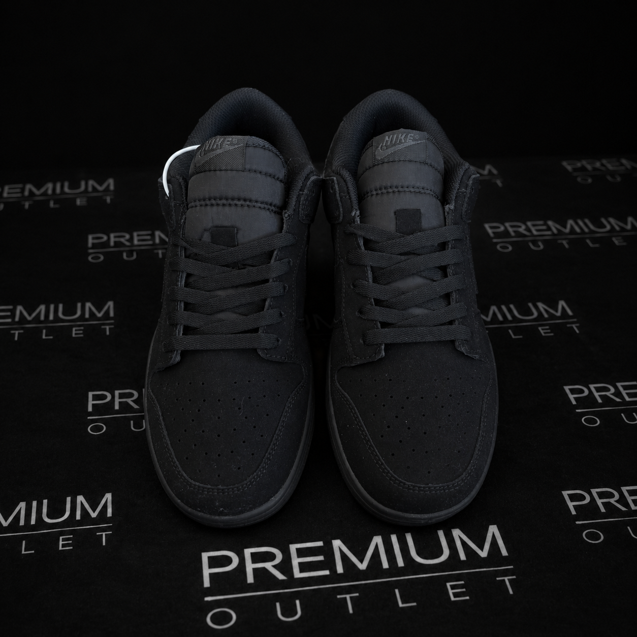 Nike Dunk Low Triple Black