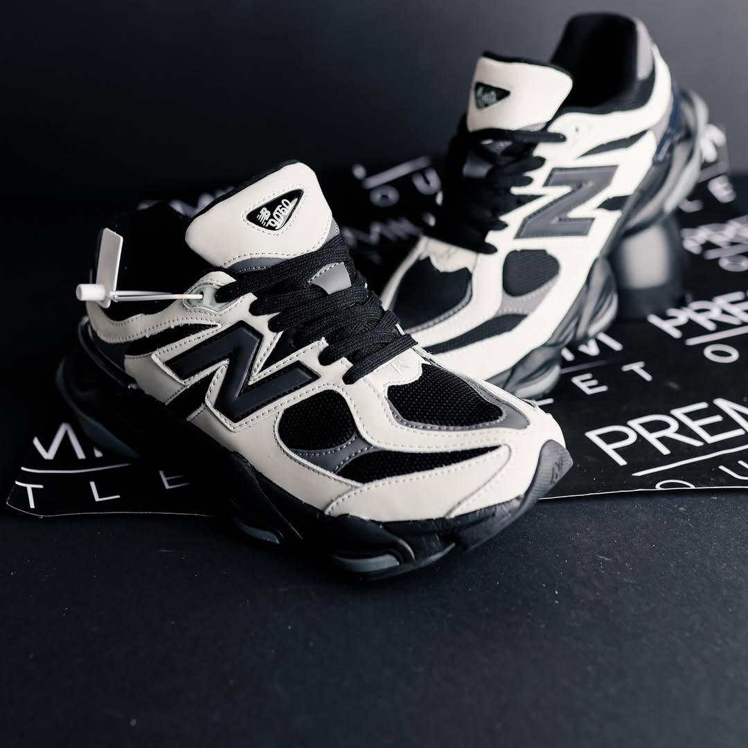 New Balance 9060 Black & White