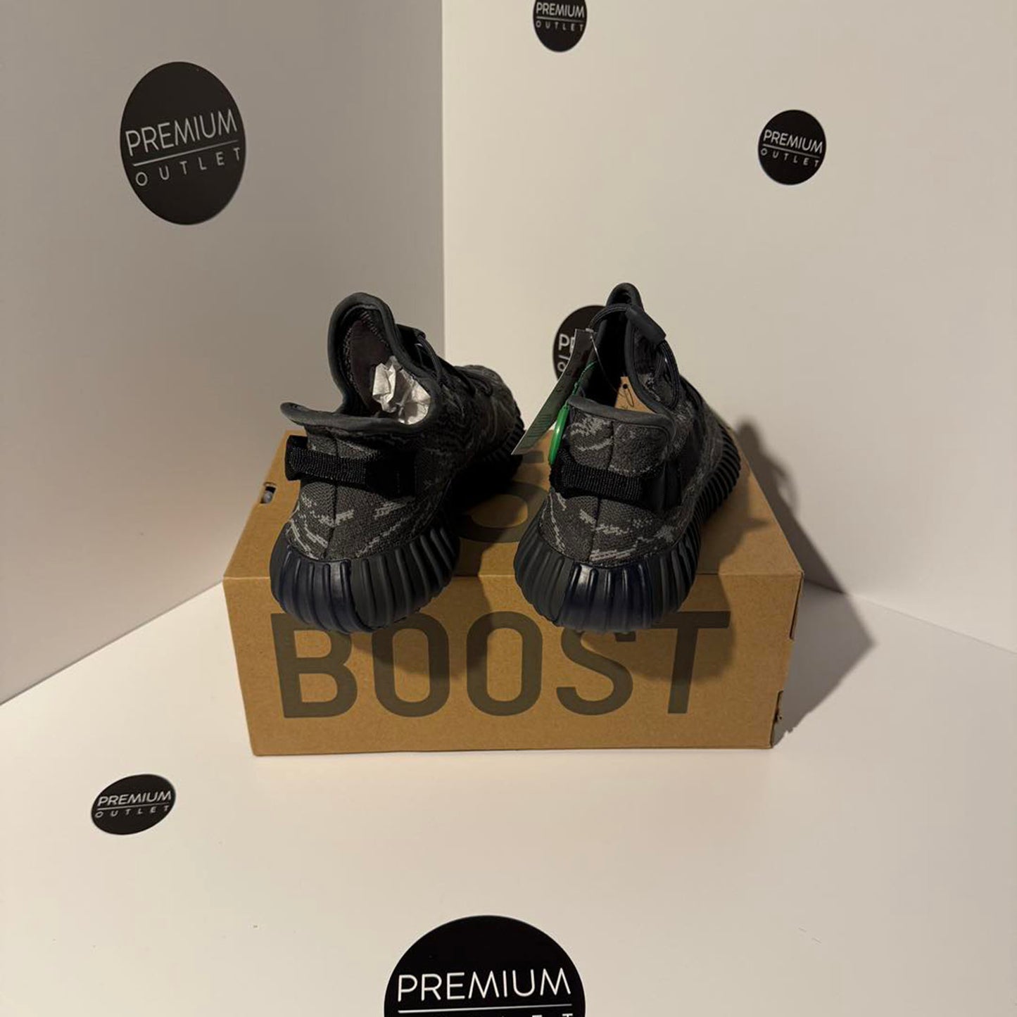 Yeezy Boost 350 V2 Dark Salt