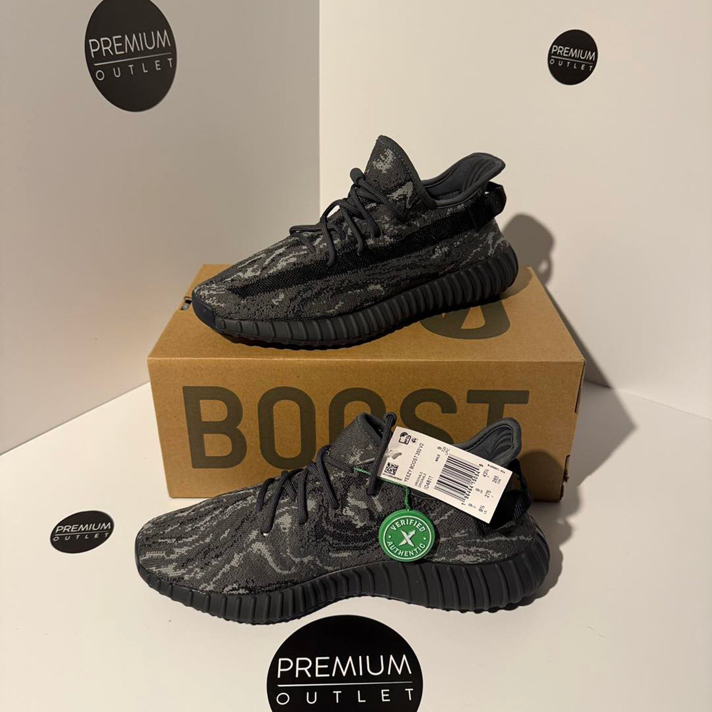 Yeezy Boost 350 V2 Dark Salt
