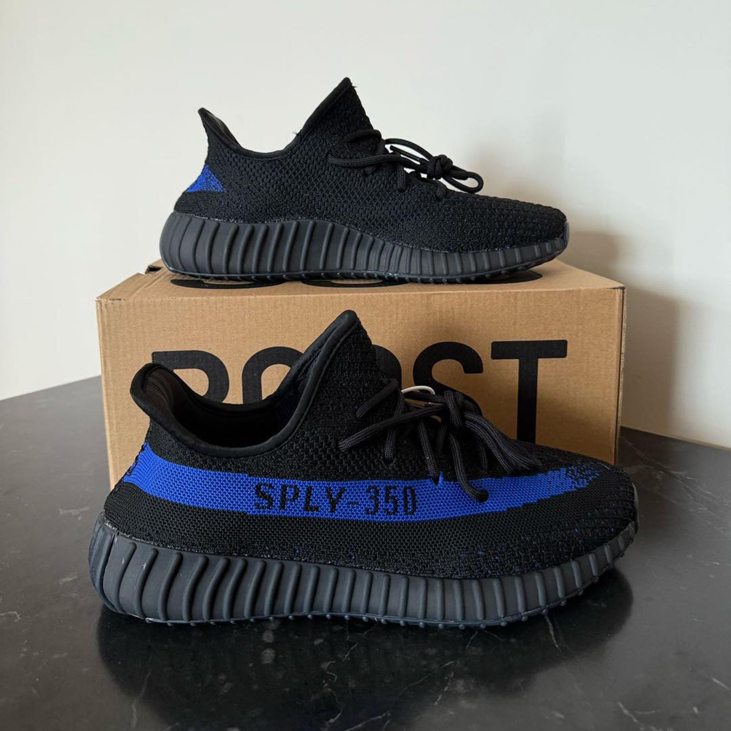 Yeezy Boost 350 V2 Dazzling Blue