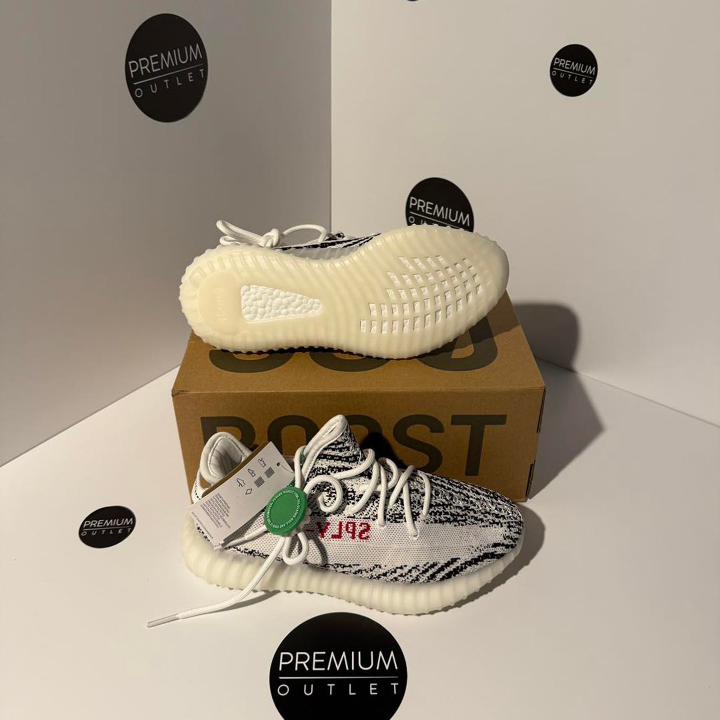 Yeezy Boost 350 V2 Zebra