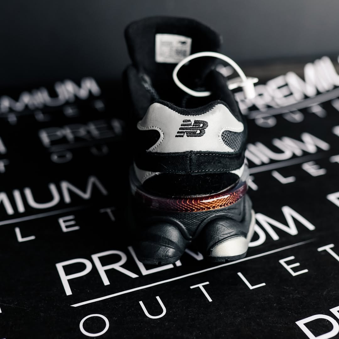 New Balance 9060 Black